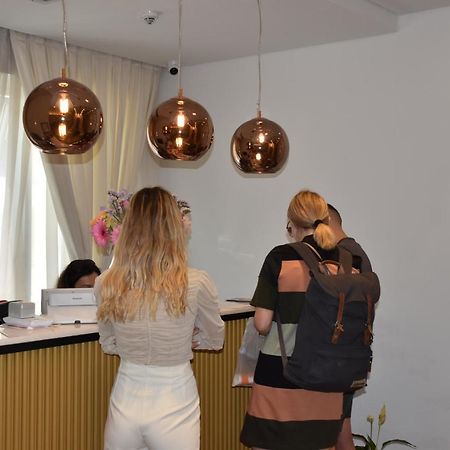 Hotel Ergi'S ドゥラス エクステリア 写真