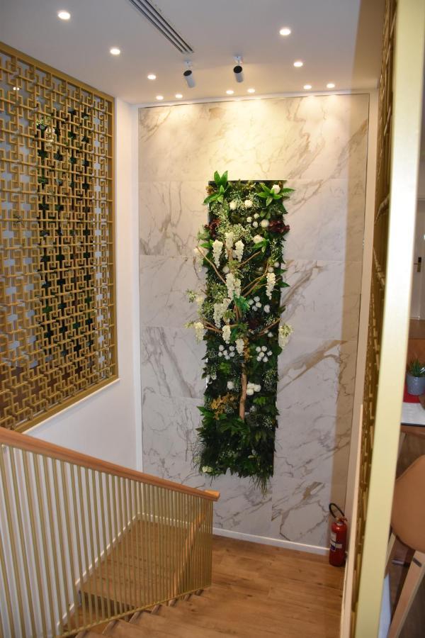 Hotel Ergi'S ドゥラス エクステリア 写真